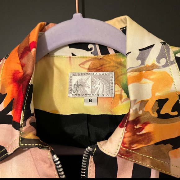 Alberto Makali Women's Jacket. Multi-colored pattern. Size 6. - Picture 3 of 4